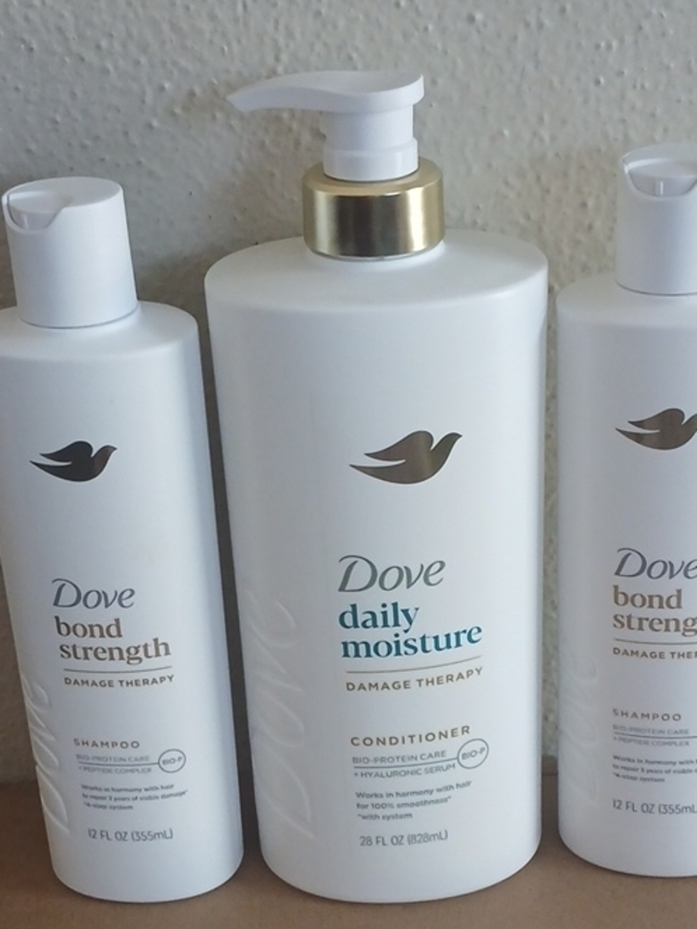 Dove Set: (2) Bond Strength Shampoos & (1) Daily Moisture Conditioner